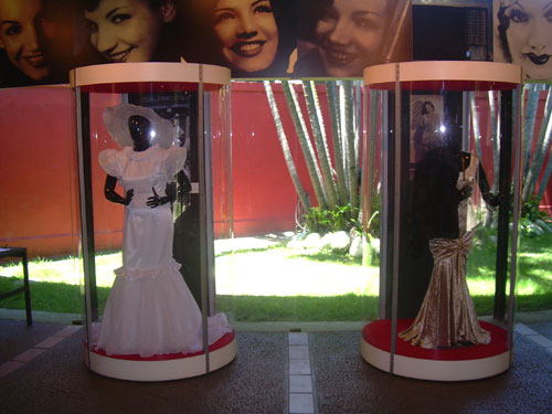 rioecultura : EXPO CARMEN E NOEL - Ta�, com que roupa eu vou?